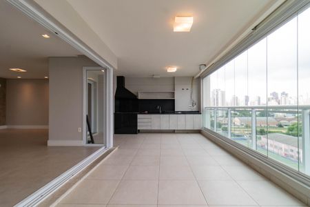Apartamento para alugar com 241m², 4 quartos e 4 vagasVaranda