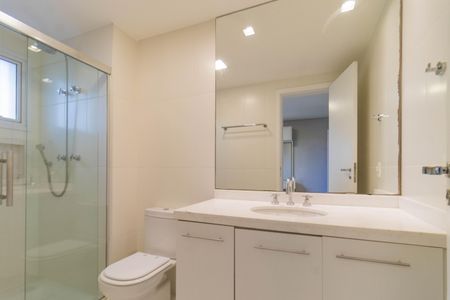 Apartamento para alugar com 241m², 4 quartos e 4 vagasBanheiro da Suíte 1