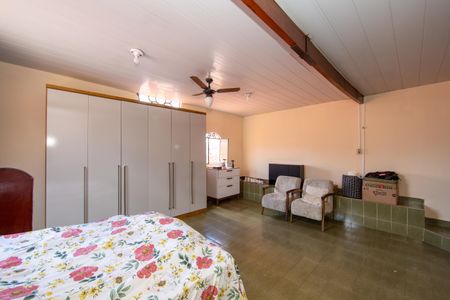 Casa à venda com 235m², 4 quartos e 4 vagas Casa à venda com 235m², 4 quartos e 4 vagasQUARTO3