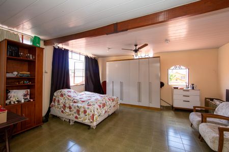 Casa à venda com 235m², 4 quartos e 4 vagas Casa à venda com 235m², 4 quartos e 4 vagasQUARTO3