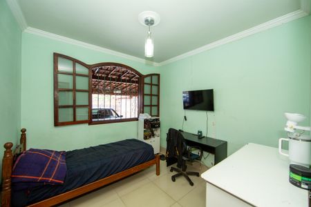 Casa à venda com 235m², 4 quartos e 4 vagas Casa à venda com 235m², 4 quartos e 4 vagasQUARTO1