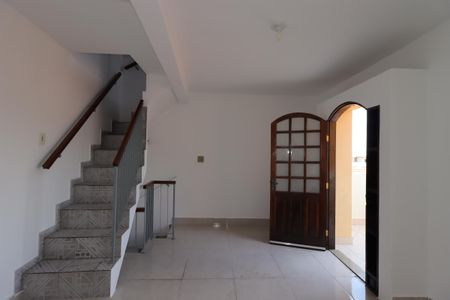 Sala de casa para alugar com 1 quarto, 25m² em Vila Palmares, Santo André