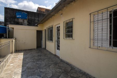 Casa à venda com 250m², 3 quartos e 2 vagas Casa à venda com 250m², 3 quartos e 2 vagasquintal frente casa 2