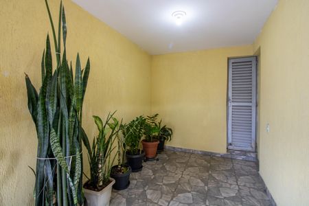 Casa à venda com 250m², 3 quartos e 2 vagas Casa à venda com 250m², 3 quartos e 2 vagasHall de entrada casa 2