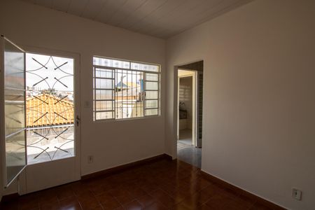 Casa à venda com 250m², 3 quartos e 2 vagas Casa à venda com 250m², 3 quartos e 2 vagassala casa 2