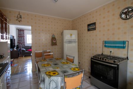 Casa à venda com 250m², 3 quartos e 2 vagas Casa à venda com 250m², 3 quartos e 2 vagascozinha casa 1