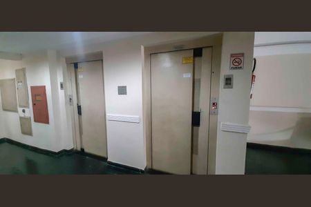 Apartamento para alugar com 55m², 2 quartos e 1 vagaElevadores