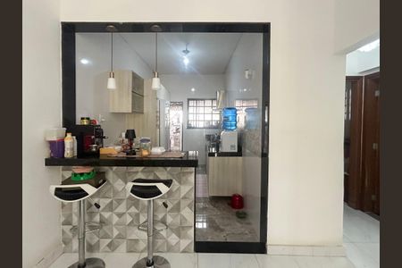 Sala de casa à venda com 5 quartos, 300m² em Santa Efigênia, Belo Horizonte