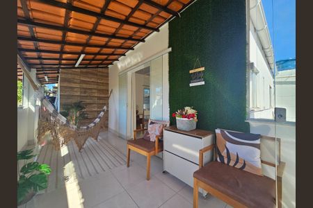 Apartamento para alugar com 115m², 2 quartos e sem vagaVaranda da Sala