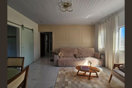 Apartamento para alugar com 115m², 2 quartos e sem vagaSala