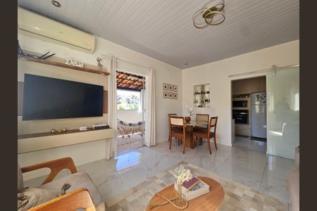 Apartamento para alugar com 115m², 2 quartos e sem vagasala