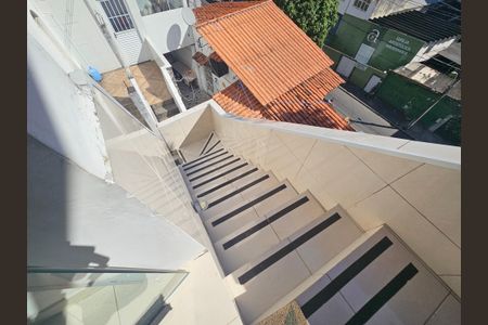 Apartamento para alugar com 115m², 2 quartos e sem vagaescada aceso 