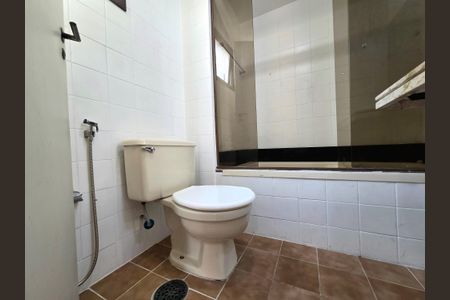 Apartamento à venda com 86m², 3 quartos e 2 vagas Apartamento à venda com 86m², 3 quartos e 2 vagasBanheiro da Suíte