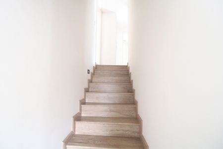 Casa à venda com 459m², 4 quartos e 3 vagasEscada