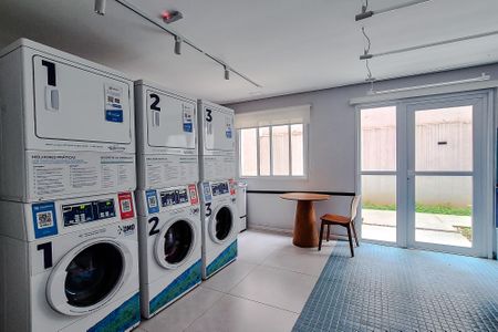 Apartamento à venda com 32m², 2 quartos e sem vagaÁrea comum