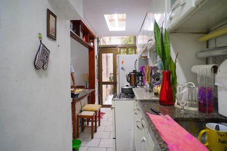 Cozinha  de apartamento para alugar com 2 quartos, 40m² em Petrópolis, Porto Alegre