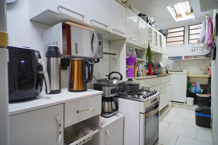 Cozinha  de apartamento para alugar com 2 quartos, 40m² em Petrópolis, Porto Alegre