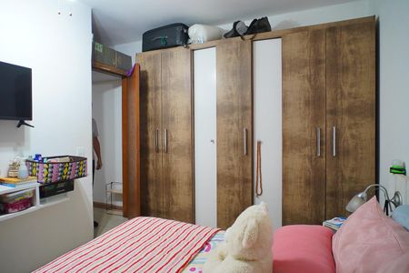 Quarto 1 de apartamento para alugar com 2 quartos, 40m² em Petrópolis, Porto Alegre