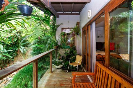 Casa de condomínio para alugar com 380m², 3 quartos e 4 vagasVaranda Sala de Jantar