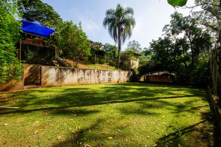 Casa de condomínio para alugar com 380m², 3 quartos e 4 vagasCampo de Futebol