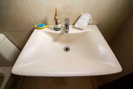 Casa de condomínio para alugar com 380m², 3 quartos e 4 vagasBanheiro Salão de Jogos