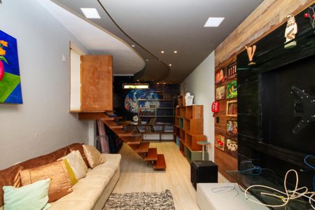 Casa de condomínio para alugar com 380m², 3 quartos e 4 vagasSala de Cinema