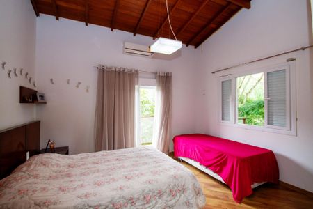 Casa de condomínio para alugar com 380m², 3 quartos e 4 vagasSuíte 2