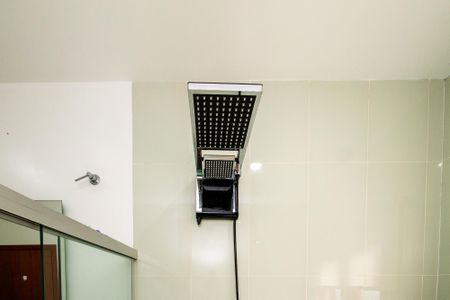 Casa de condomínio para alugar com 380m², 3 quartos e 4 vagasBanheiro Suíte 2