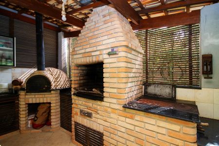 Casa de condomínio para alugar com 380m², 3 quartos e 4 vagasChurrasqueira