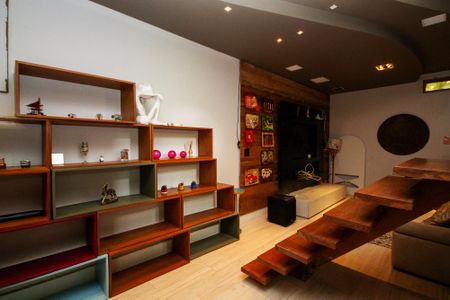 Casa de condomínio para alugar com 380m², 3 quartos e 4 vagasSala de Cinema