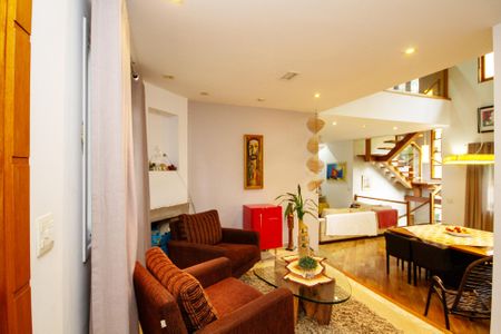 Casa de condomínio para alugar com 380m², 3 quartos e 4 vagasHall de Entrada