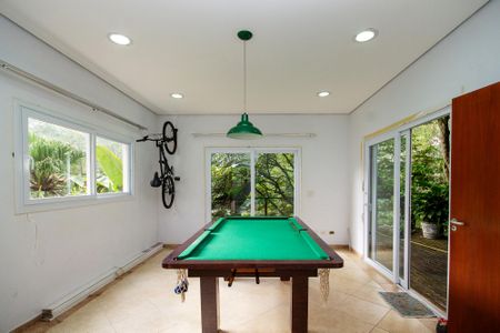 Casa de condomínio para alugar com 380m², 3 quartos e 4 vagasSalão de Jogos