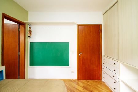 Casa de condomínio para alugar com 380m², 3 quartos e 4 vagasSuíte 1