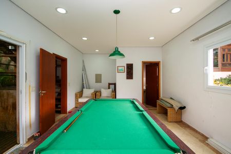 Casa de condomínio para alugar com 380m², 3 quartos e 4 vagasSalão de Jogos