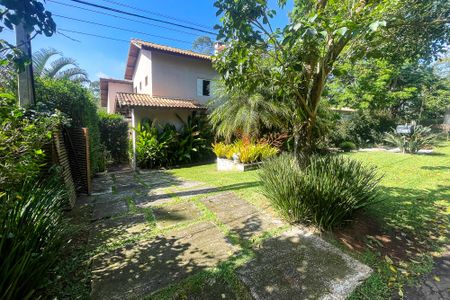 Casa de condomínio para alugar com 380m², 3 quartos e 4 vagasFachada Casa