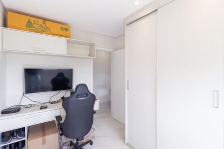 Quarto de apartamento à venda com 2 quartos, 77m² em Vila Pirajussara, Osasco