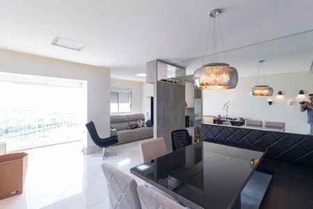 Sala de apartamento à venda com 2 quartos, 77m² em Vila Pirajussara, Osasco