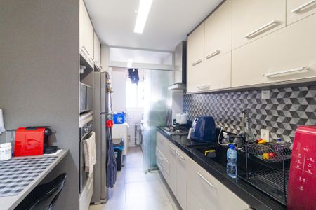 Apartamento à venda com 77m², 2 quartos e 1 vagaCozinha e área de serviço
