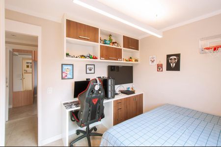 Quarto de apartamento à venda com 3 quartos, 185m² em Vila Ipojuca, São Paulo