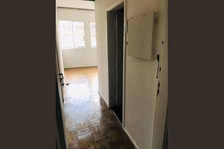 Corredor de apartamento para alugar com 1 quarto, 45m² em Centro, Campinas