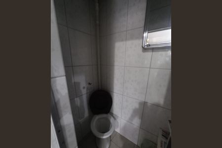 Banheiro de serviço de apartamento para alugar com 3 quartos, 118m² em Eldorado, Contagem