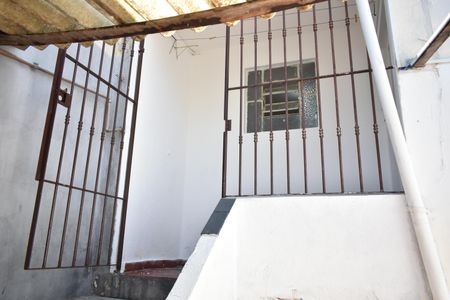 Casa para alugar com 50m², 1 quarto e 1 vagaQuintal