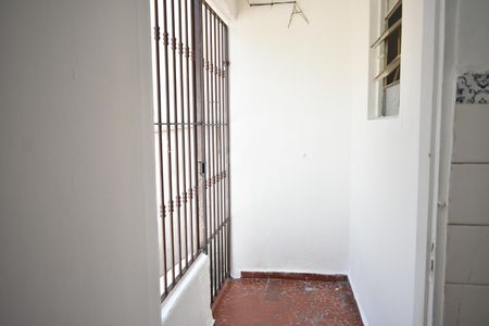 Casa para alugar com 50m², 1 quarto e 1 vagaQuintal