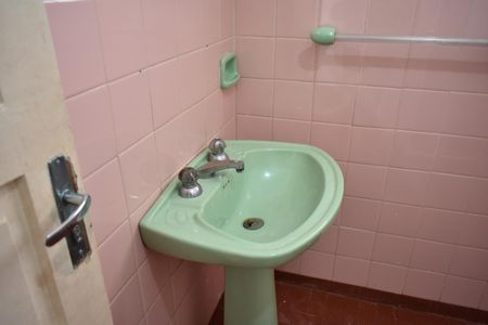 Banheiro de casa para alugar com 1 quarto, 50m² em Vila da Saúde, São Paulo