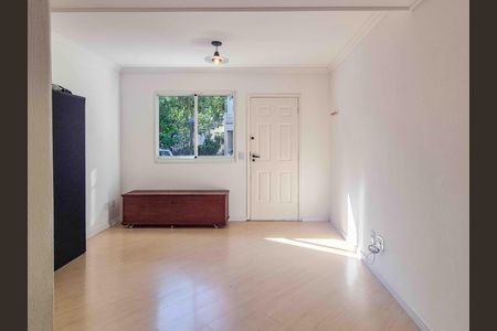 Sala de casa de condomínio para alugar com 2 quartos, 126m² em Vila São Silvestre, São Paulo