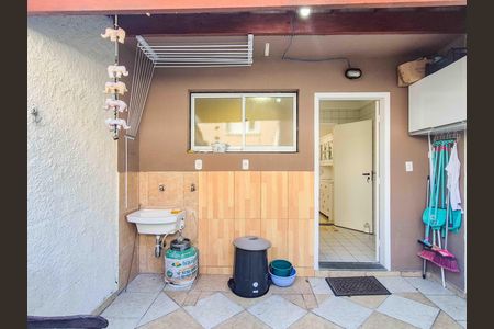 Casa de condomínio para alugar com 126m², 2 quartos e 1 vagaLavanderia