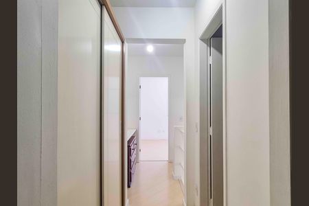 Casa de condomínio para alugar com 126m², 2 quartos e 1 vagaCorredor Quartos