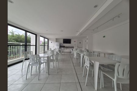 Apartamento à venda com 47m², 2 quartos e 1 vaga Apartamento à venda com 47m², 2 quartos e 1 vagaÁrea comum - Salão de festas