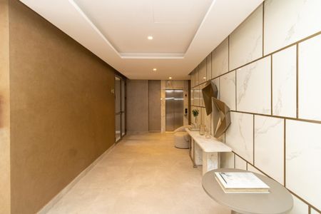 Apartamento à venda com 155m², 3 quartos e 2 vagas Apartamento à venda com 155m², 3 quartos e 2 vagasHall de entrada