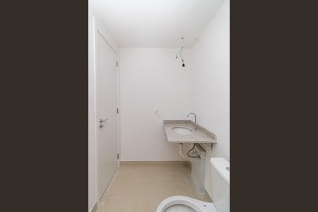 Apartamento à venda com 155m², 3 quartos e 2 vagas Apartamento à venda com 155m², 3 quartos e 2 vagasBanheiro da Suíte 1
